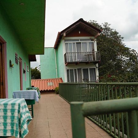 Casa Chapina Francesa Bed and Breakfast San Lorenzo El Tejar Eksteriør billede